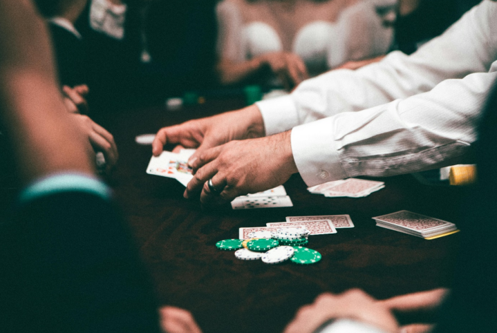 Online Poker Gambling