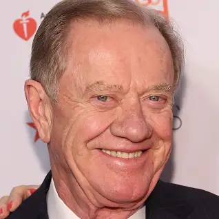 Who is Jon Eicholtz? Age, Career, Family, Net Worth, Height Bio 2024